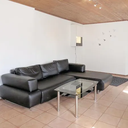 1 Bedroom Pet Friendly In Apartament Lahnstein