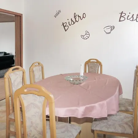 1 Bedroom Pet Friendly In Apartament Lahnstein